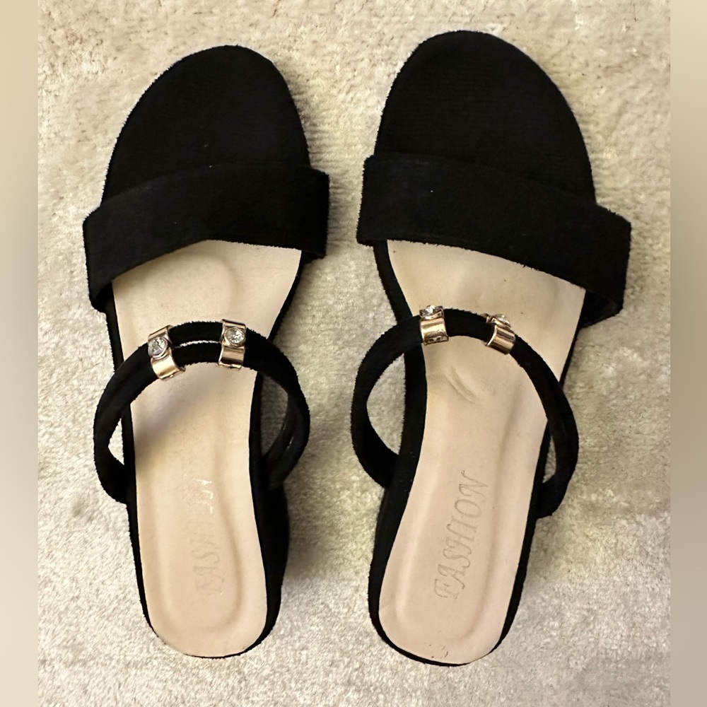 Black Sandals - short heel